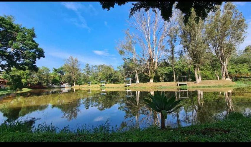 Atibaia Chales Encantador 1, 2 E 3 Экстерьер фото